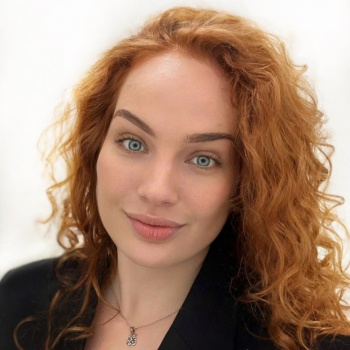 Adéla Mikolášová