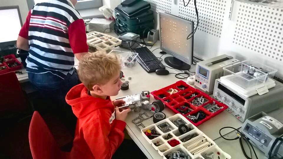 Kdo se může zúčastnit LEGO kroužku